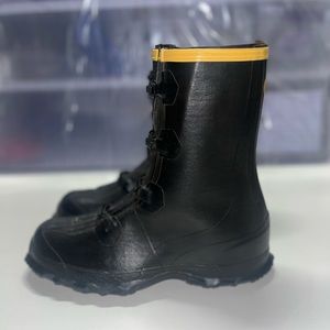 Men’s LA Cross Overshoe Size: 9